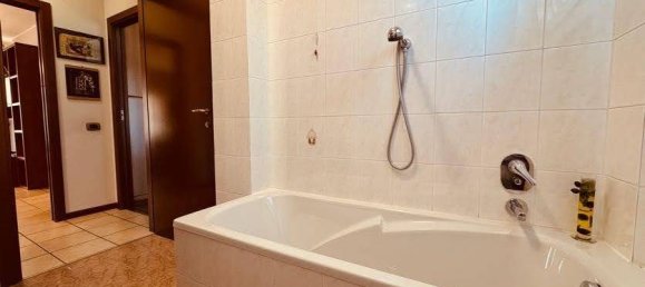 2 Schlafzimmer Wohnung in Casatenovo, Italy, Nr. 379419 22