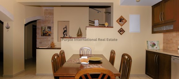 5 bedrooms Villa in Paralimni, Cyprus No. 921 10