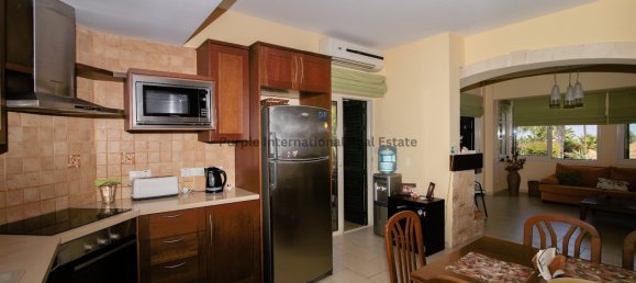 5 bedrooms Villa in Paralimni, Cyprus No. 921 11