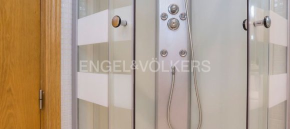 4 bedrooms Apartment in Madrid, Spain No. 137370 30