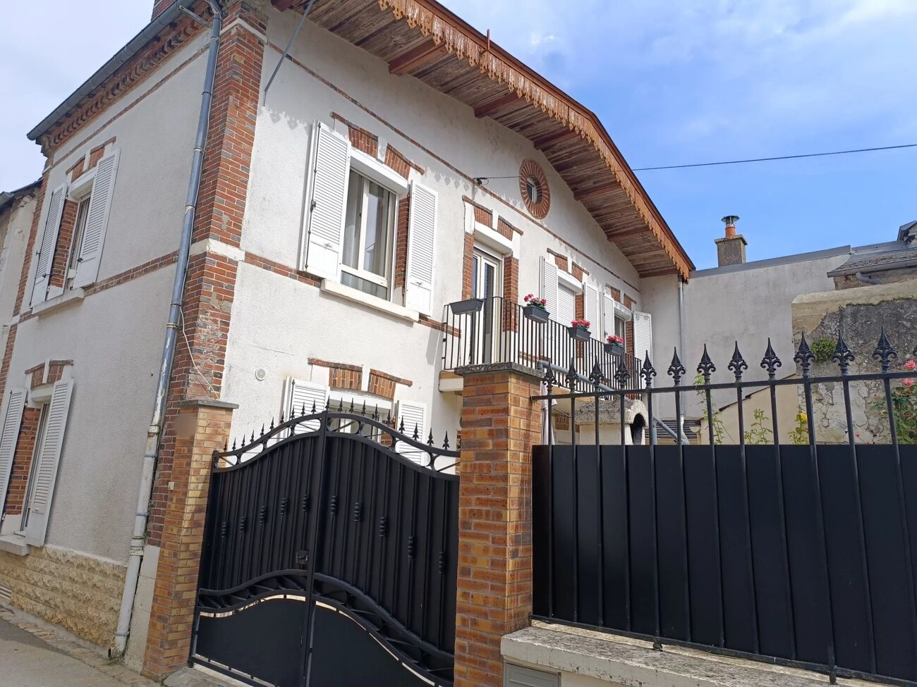 Moradia em banda T3 em Toury, France N.º 245446