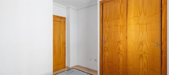 2 Schlafzimmer Wohnung in Torrevieja, Spain, Nr. 179498 6