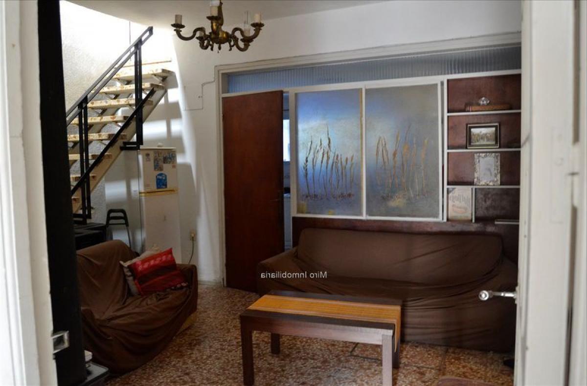 5 bedrooms House in Montevideo, Uruguay No. 7910