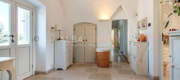 5 Schlafzimmer Villa in Monopoli, Italy, Nr. 334980 12