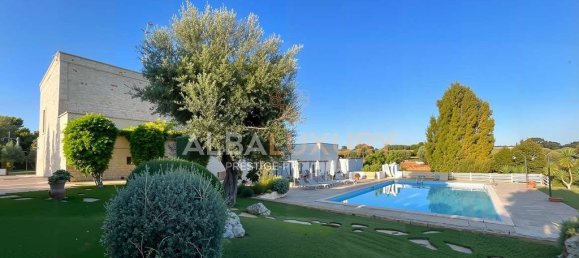 5 Schlafzimmer Villa in Monopoli, Italy, Nr. 334980 5