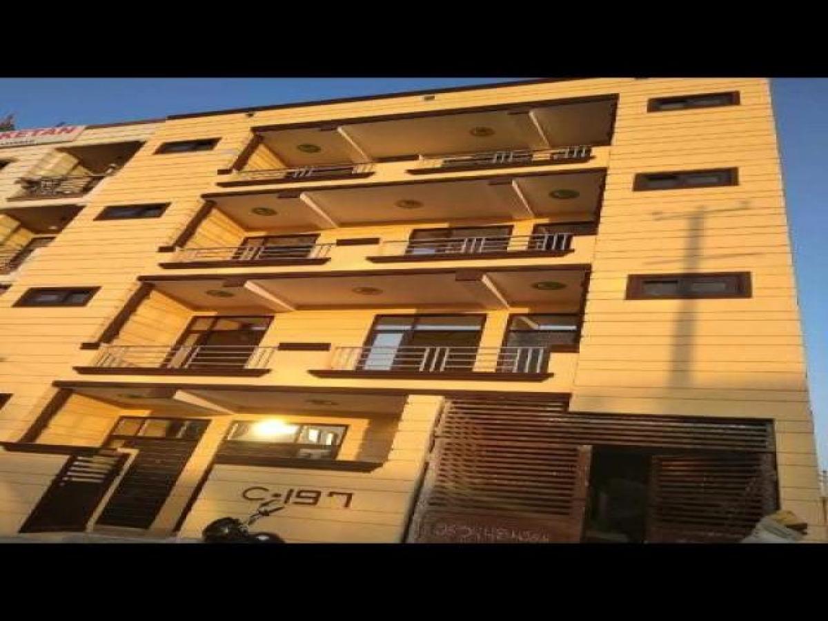 2 bedrooms House in Ghaziabad, India No. 27106