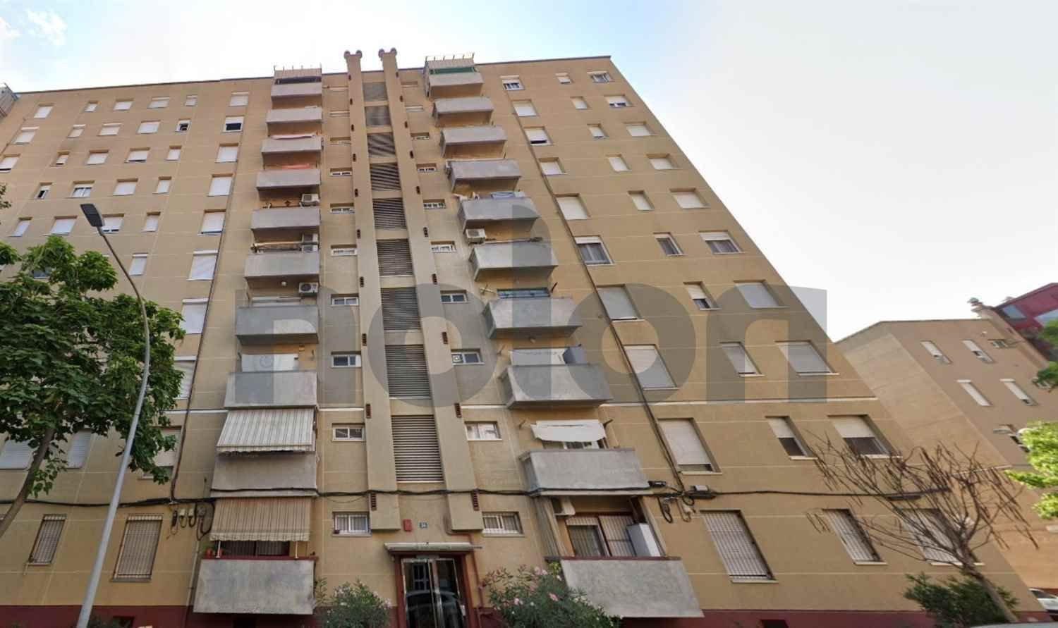 Apartamento de 2 dormitorios en Sabadell, Spain No. 114590