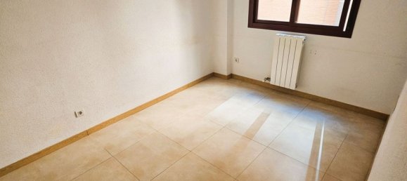 4 bedrooms Apartment in Zaragoza, Spain No. 184333 18