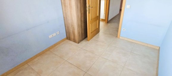 4 bedrooms Apartment in Zaragoza, Spain No. 184333 22