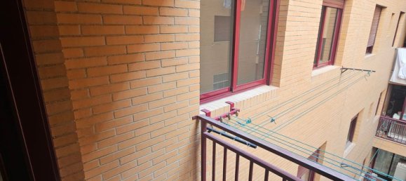 4 bedrooms Apartment in Zaragoza, Spain No. 184333 10