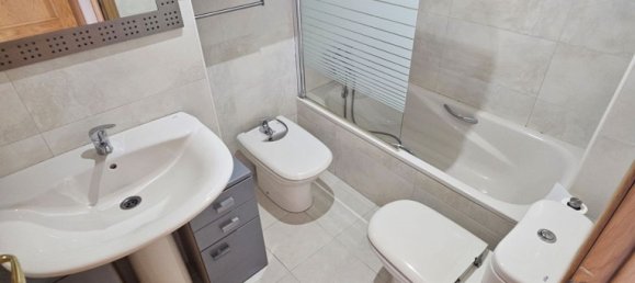 4 bedrooms Apartment in Zaragoza, Spain No. 184333 14