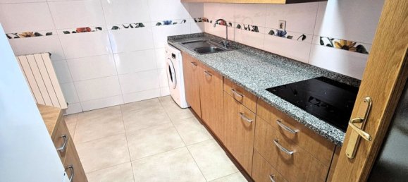 4 bedrooms Apartment in Zaragoza, Spain No. 184333 8