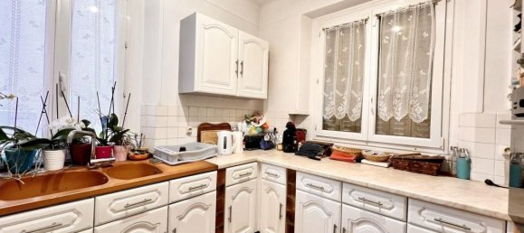 3 bedrooms House in Sainte-Genevieve-des-Bois, France No. 165510 4