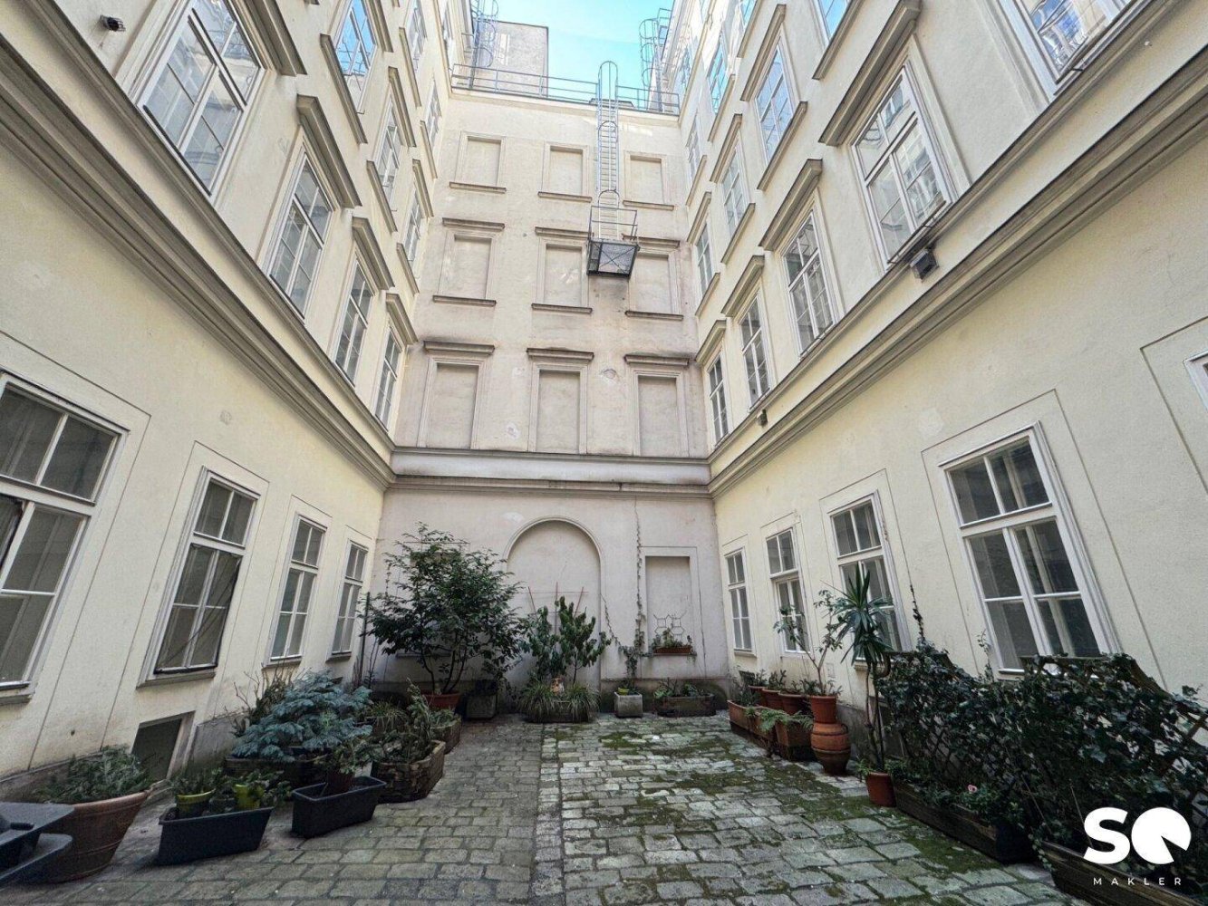 3-salle Appartement à Mariahilf, Austria No. 170976