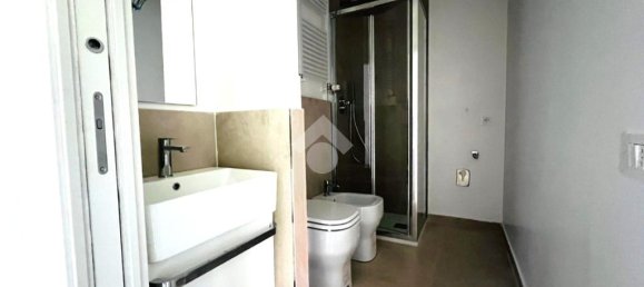 2 bedrooms Apartment in Milan, Italy No. 353079 14