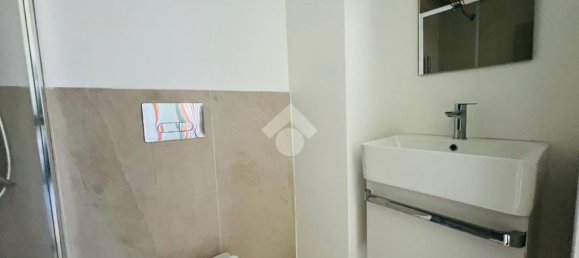 2 bedrooms Apartment in Milan, Italy No. 353079 2