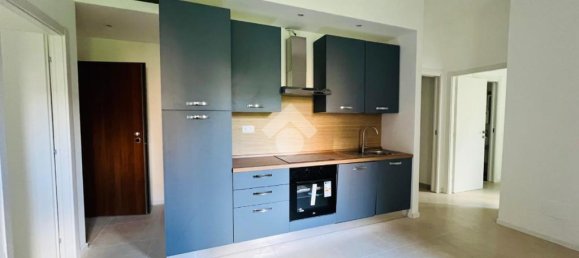 2 bedrooms Apartment in Milan, Italy No. 353079 8