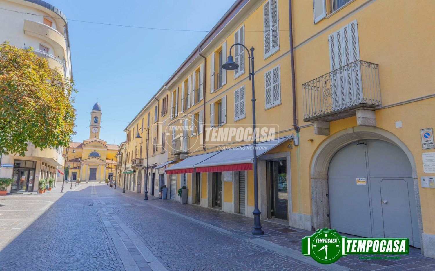 2 غرف نوم شقة في Corsico, Italy رقم 388047