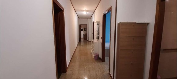 Квартира с 6 комнатами в Катандзаро, Италия № 178946 9