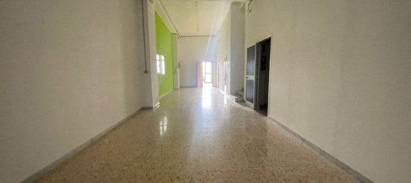 550m² Commercial property in Martina Franca, Italy No. 76519 11