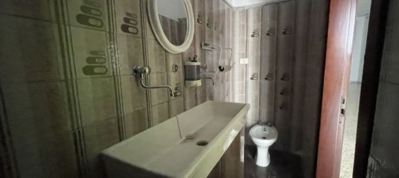 550m² Commercial property in Martina Franca, Italy No. 76519 17