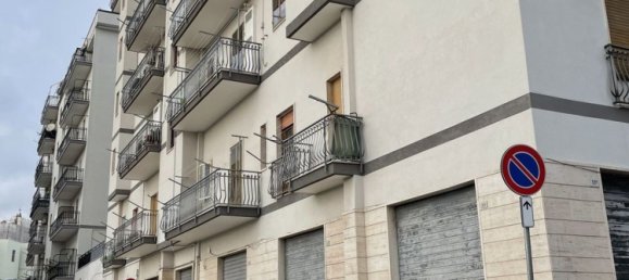 550m² Commercial property in Martina Franca, Italy No. 76519 20