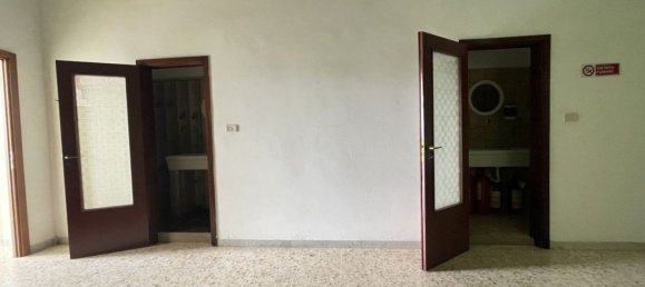 550m² Commercial property in Martina Franca, Italy No. 76519 16