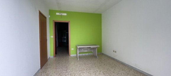 550m² Commercial property in Martina Franca, Italy No. 76519 19