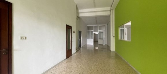 550m² Commercial property in Martina Franca, Italy No. 76519 9