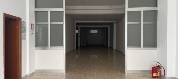 550m² Commercial property in Martina Franca, Italy No. 76519 4