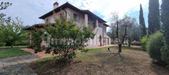 8 bedrooms House in Palaia, Italy No. 54580 5