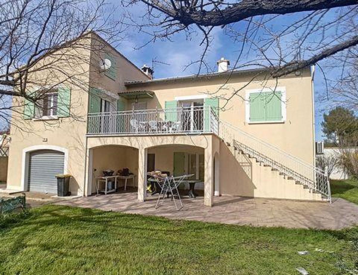 5 bedrooms House in Manduel, France No. 31095