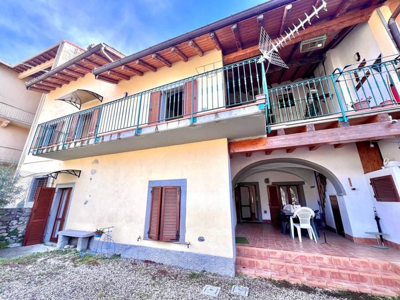 6-Zimmer Haus in Solto Collina, Italy, Nr. 211472