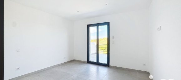 6 bedrooms Villa in Montagnac, France No. 290819 9