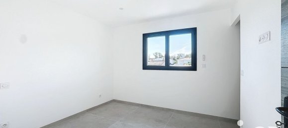 6 bedrooms Villa in Montagnac, France No. 290819 10