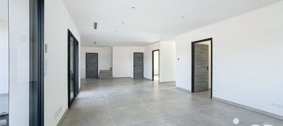 6 bedrooms Villa in Montagnac, France No. 290819 18