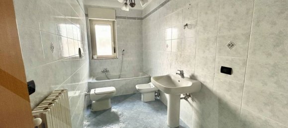 2 chambres Appartement à Bitritto, Italy No. 18638 28