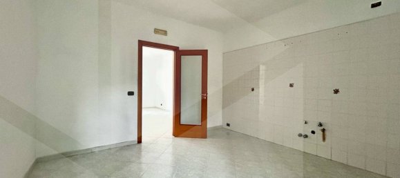 2 chambres Appartement à Bitritto, Italy No. 18638 9