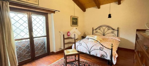 6 rooms Villa in Fontanelice, Italy No. 15235 14