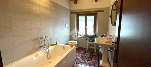 6 rooms Villa in Fontanelice, Italy No. 15235 20