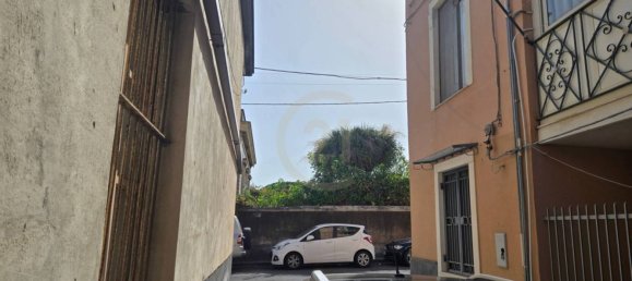 Apartamento de 4 dormitorios en Aci Castello, Italy No. 302603 15