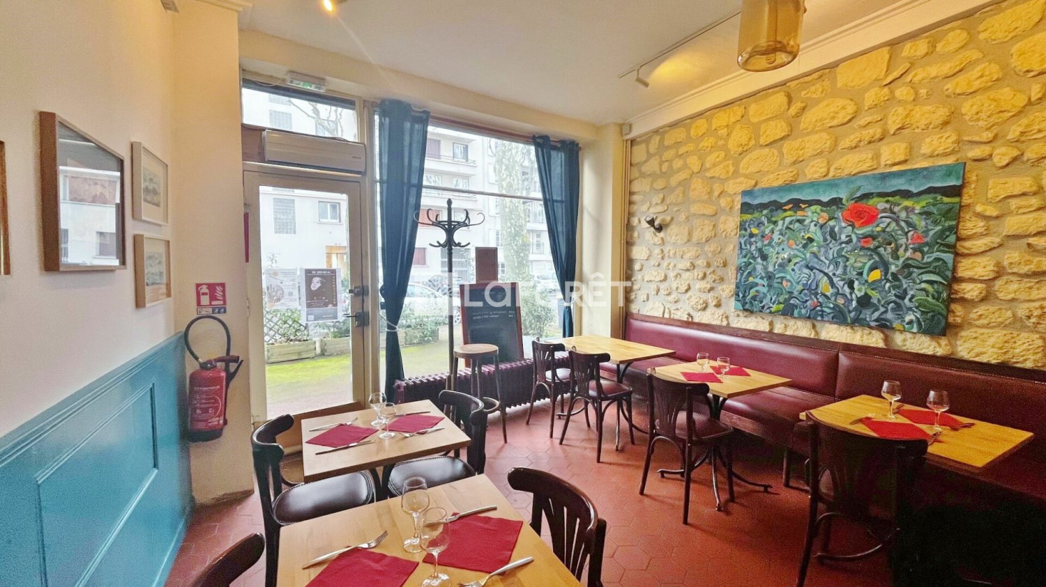  عقار تجاري في Viroflay, France 68متر مربع رقم 137331