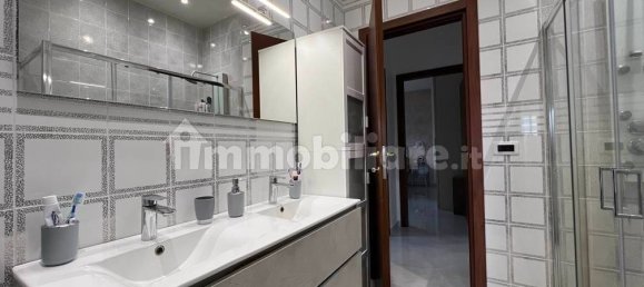 Apartamento de 4 dormitorios en Roncoferraro, Italy No. 225340 13