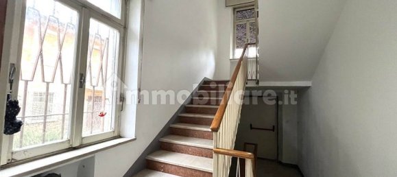 Apartamento de 4 dormitorios en Roncoferraro, Italy No. 225340 5