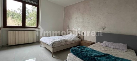 Apartamento de 4 dormitorios en Roncoferraro, Italy No. 225340 11