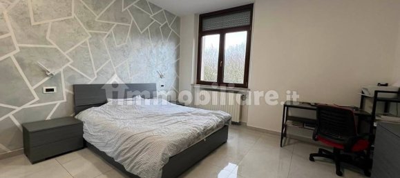 Apartamento de 4 dormitorios en Roncoferraro, Italy No. 225340 10