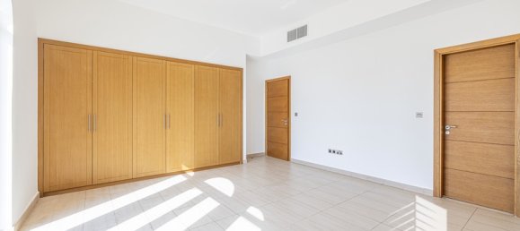 4 Schlafzimmer Villa in Jumeirah Park, UAE, Nr. 55524 24