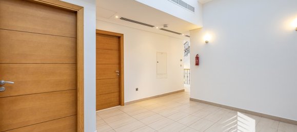 4 Schlafzimmer Villa in Jumeirah Park, UAE, Nr. 55524 11