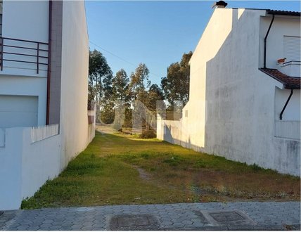 252m² Land in Ovar, Portugal No. 86679