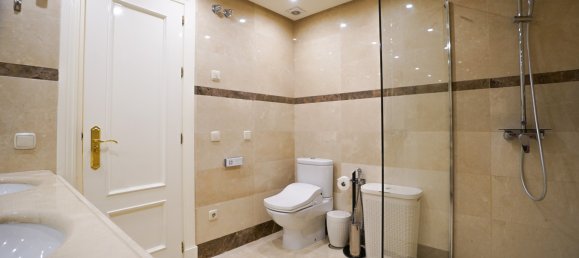 3 bedrooms Penthouse in Marbella, Spain No. 104428 18